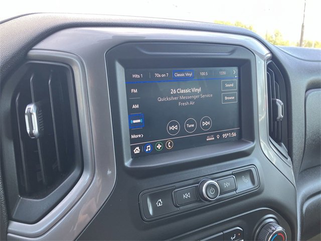 2021 Chevrolet Silverado 2500HD Custom photo 5