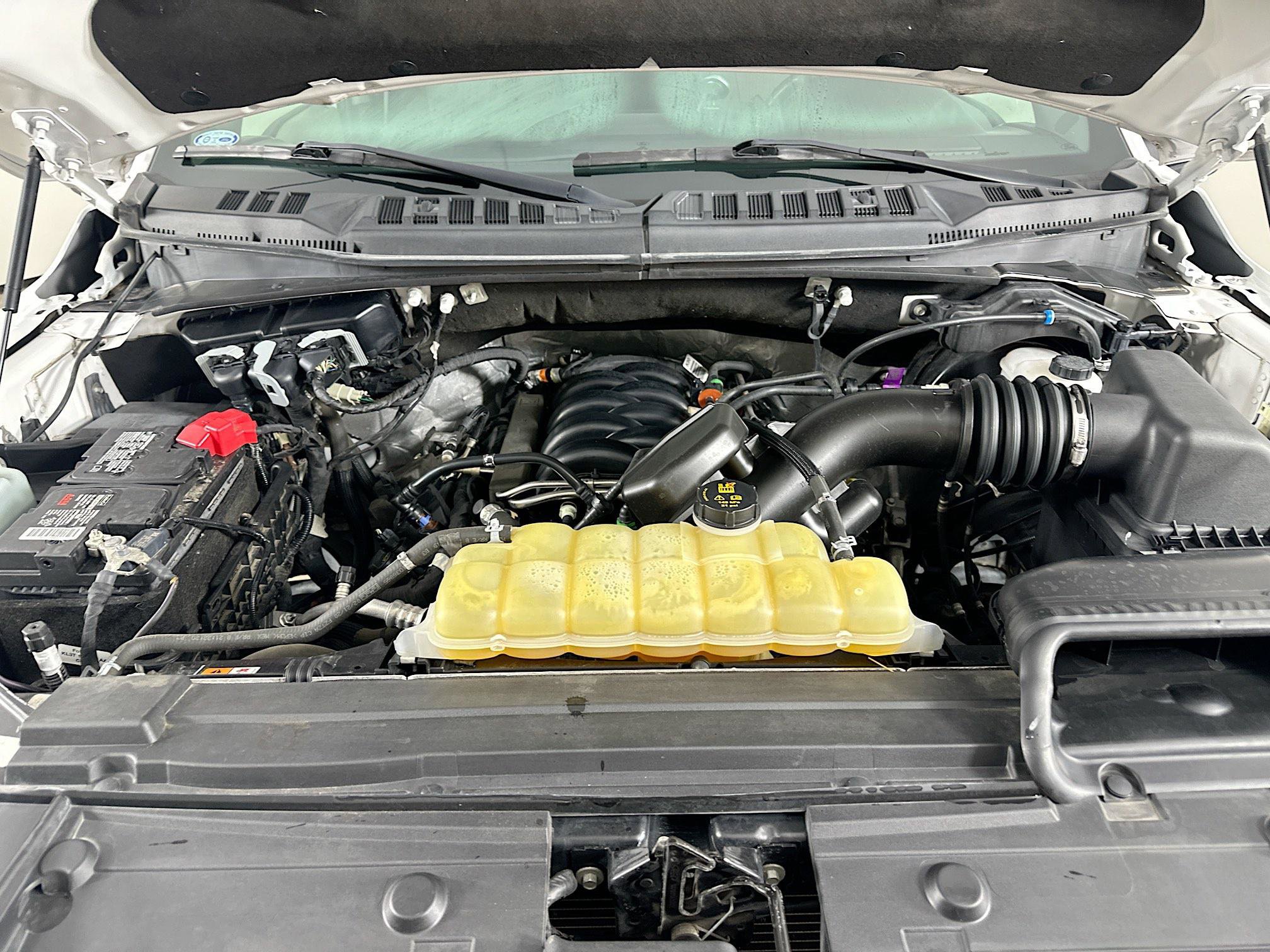 2020 Ford F-150 XLT photo 10