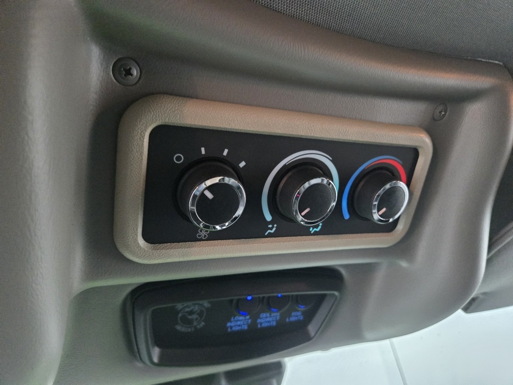 2019 Chevrolet Express Conversion Van photo 20