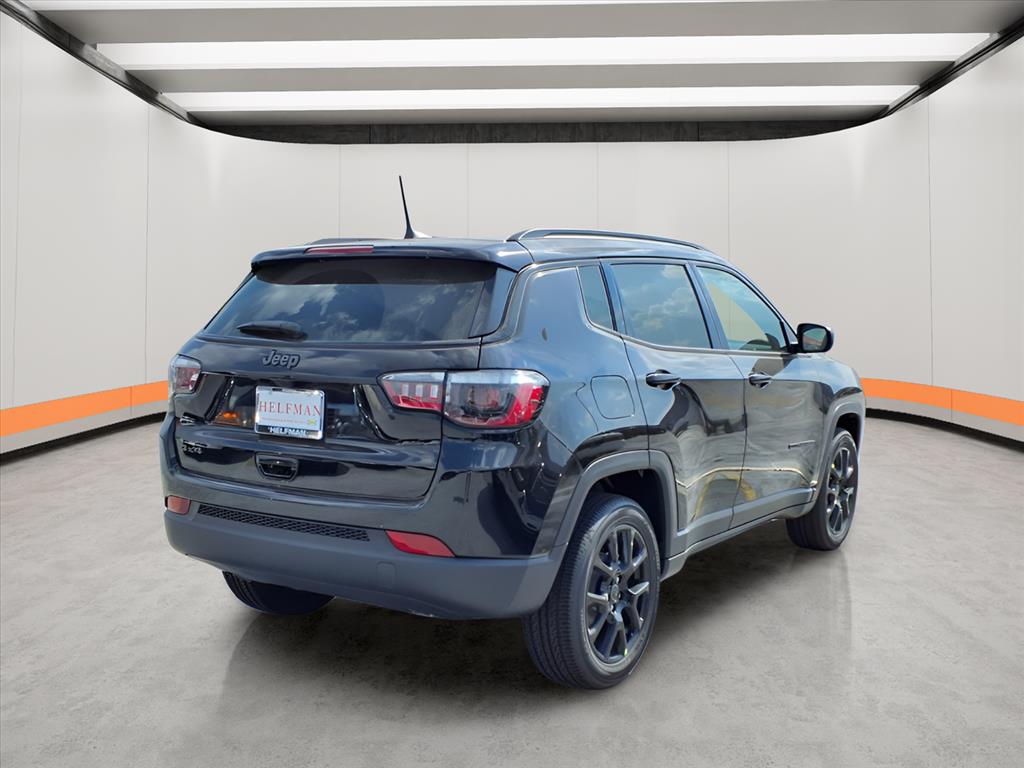 2026 Jeep Compass Latitude Altitude photo 6