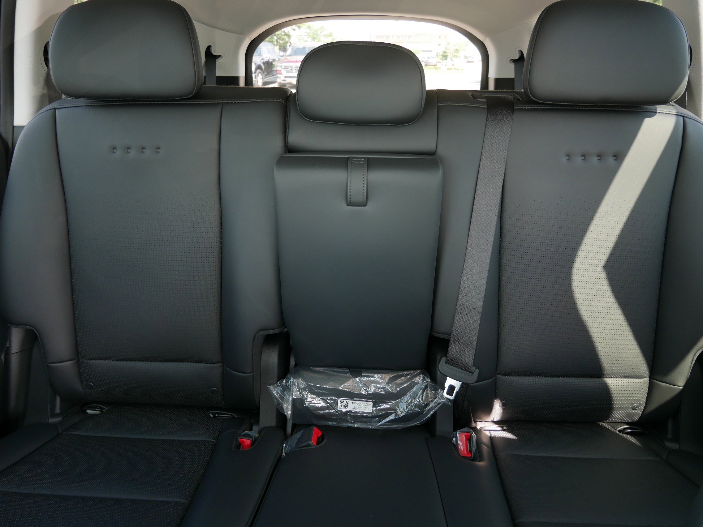 2026 Hyundai Ioniq SEL photo 7