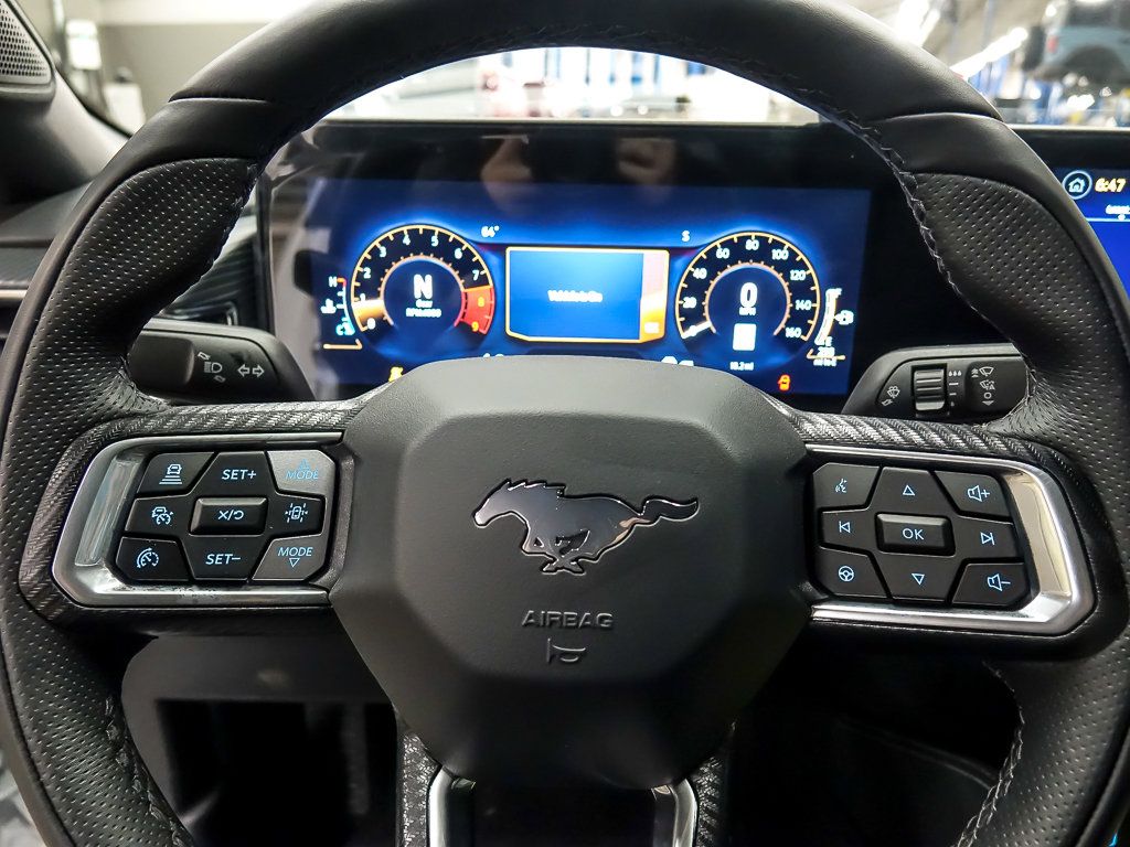 2025 FORD MUSTANG - Image 13