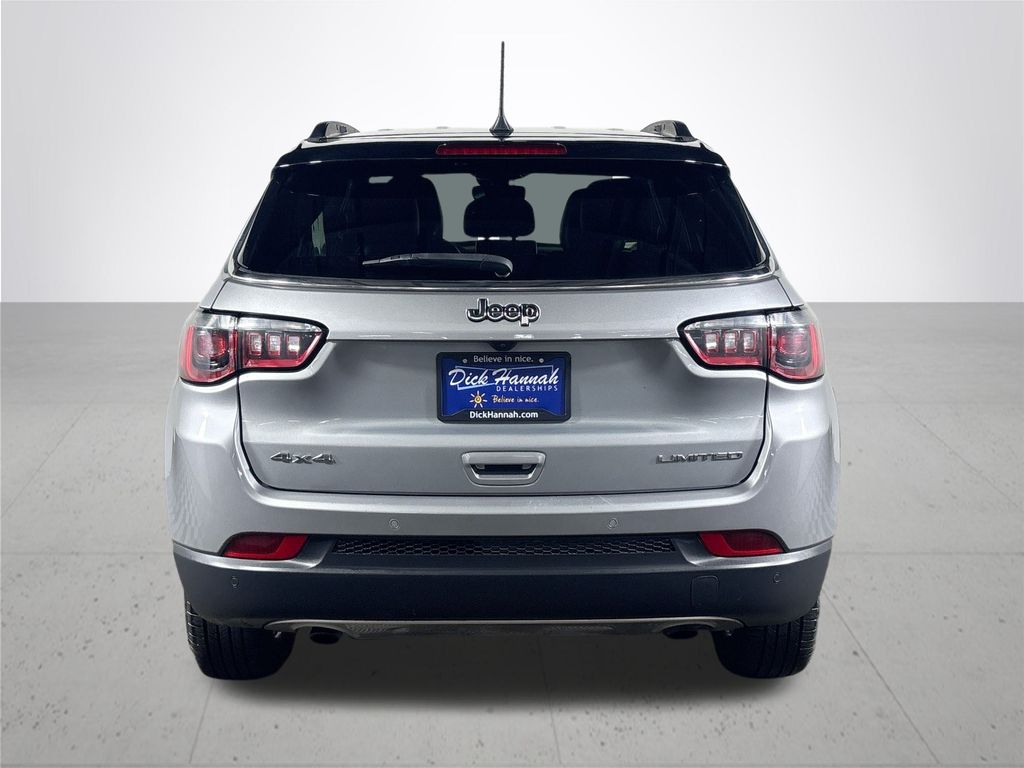 2023 Jeep Compass Limited photo 3