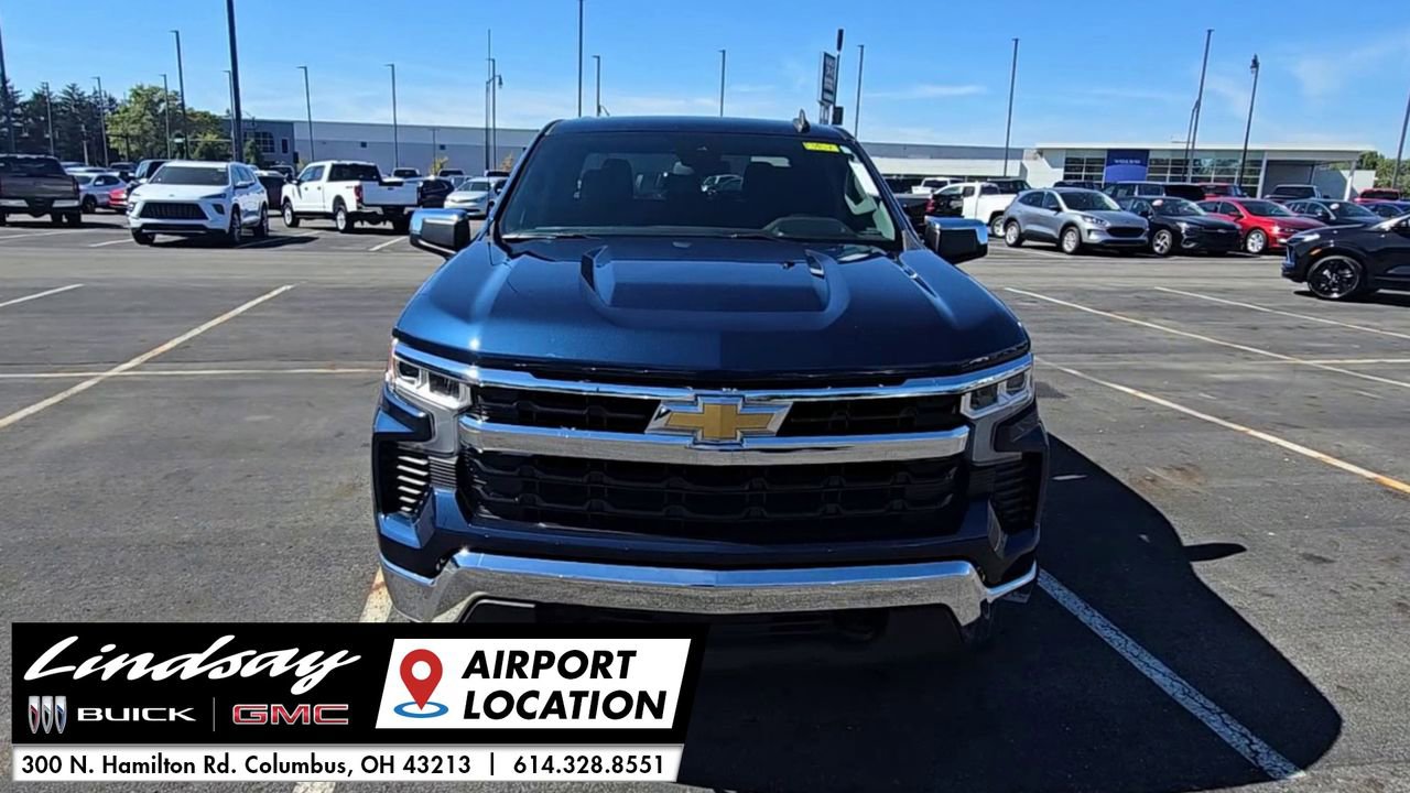 2022 Chevrolet Silverado 1500 LT photo 3
