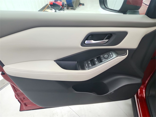2025 Nissan Rogue SV photo 27
