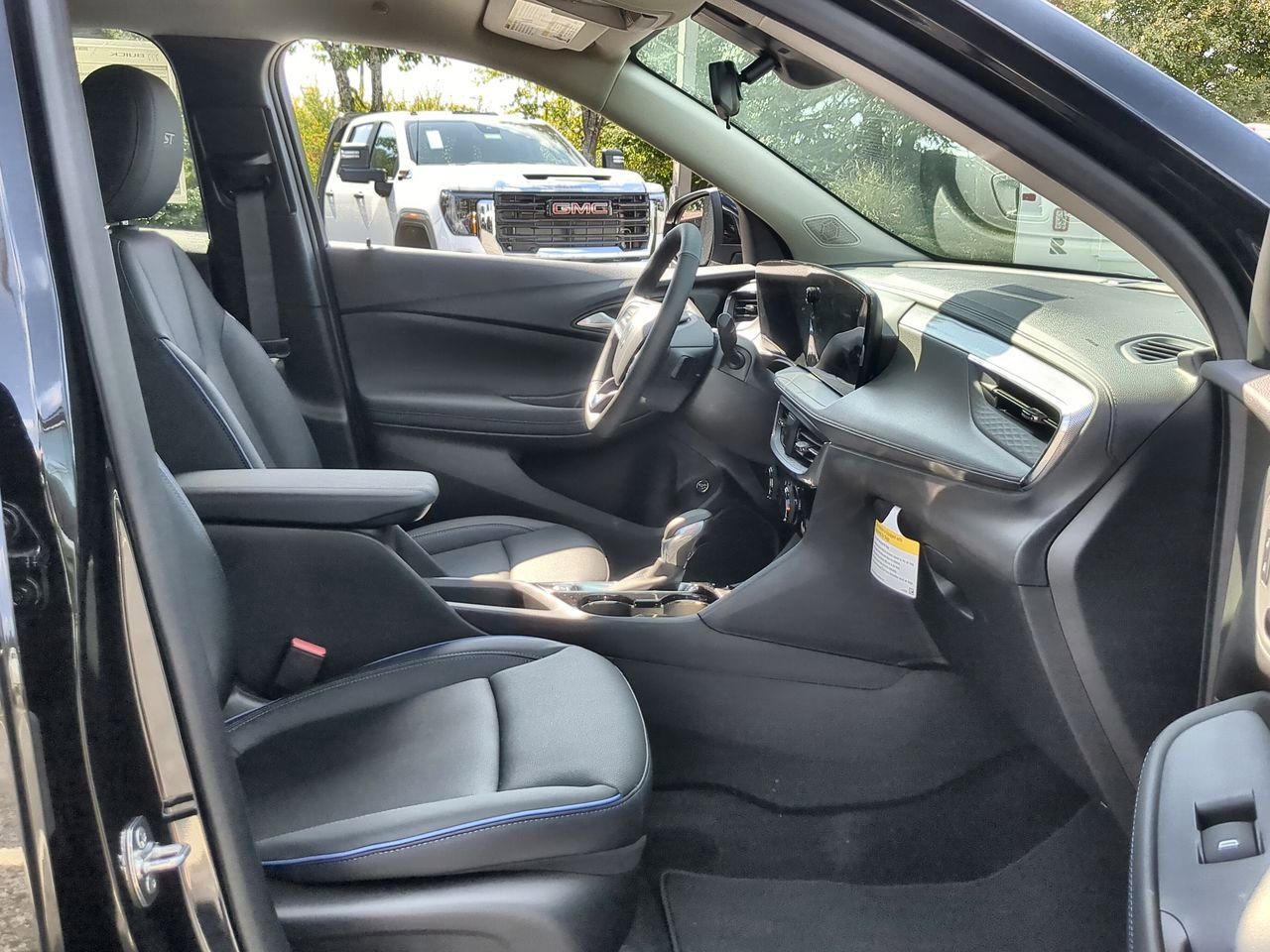 2026 Buick Encore GX Sport Touring photo 25