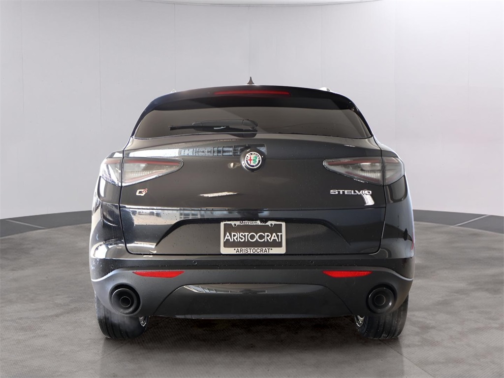 2025 Alfa Romeo Stelvio Sprint Base photo 6