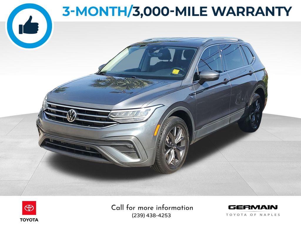 2022 Volkswagen Tiguan SE's photo
