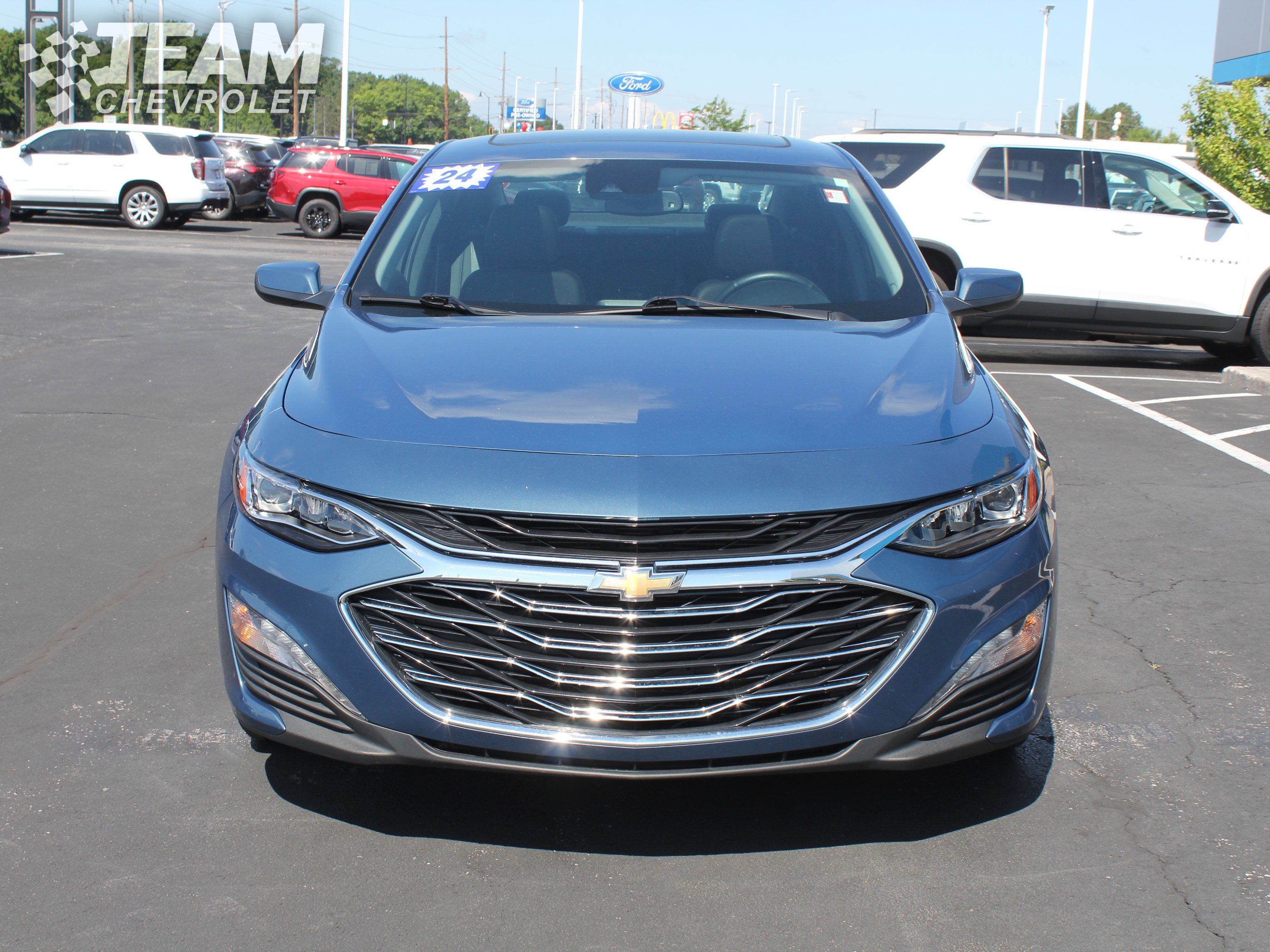 2024 Chevrolet Malibu Premier 2LT photo 8