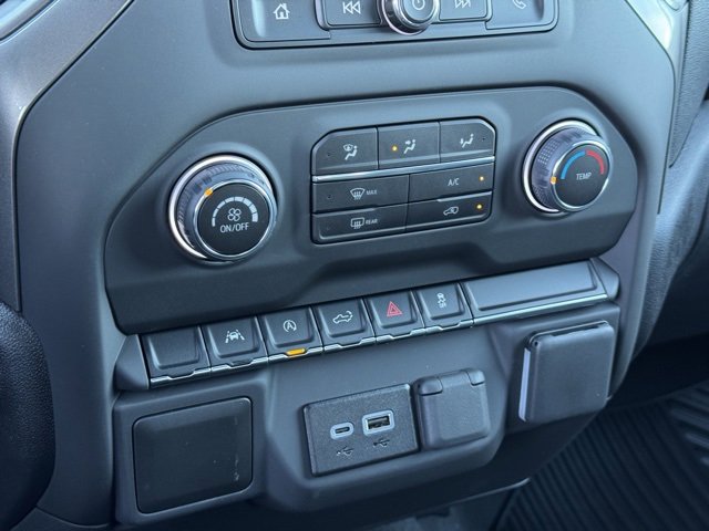 2026 Chevrolet Silverado 1500 Custom photo 18
