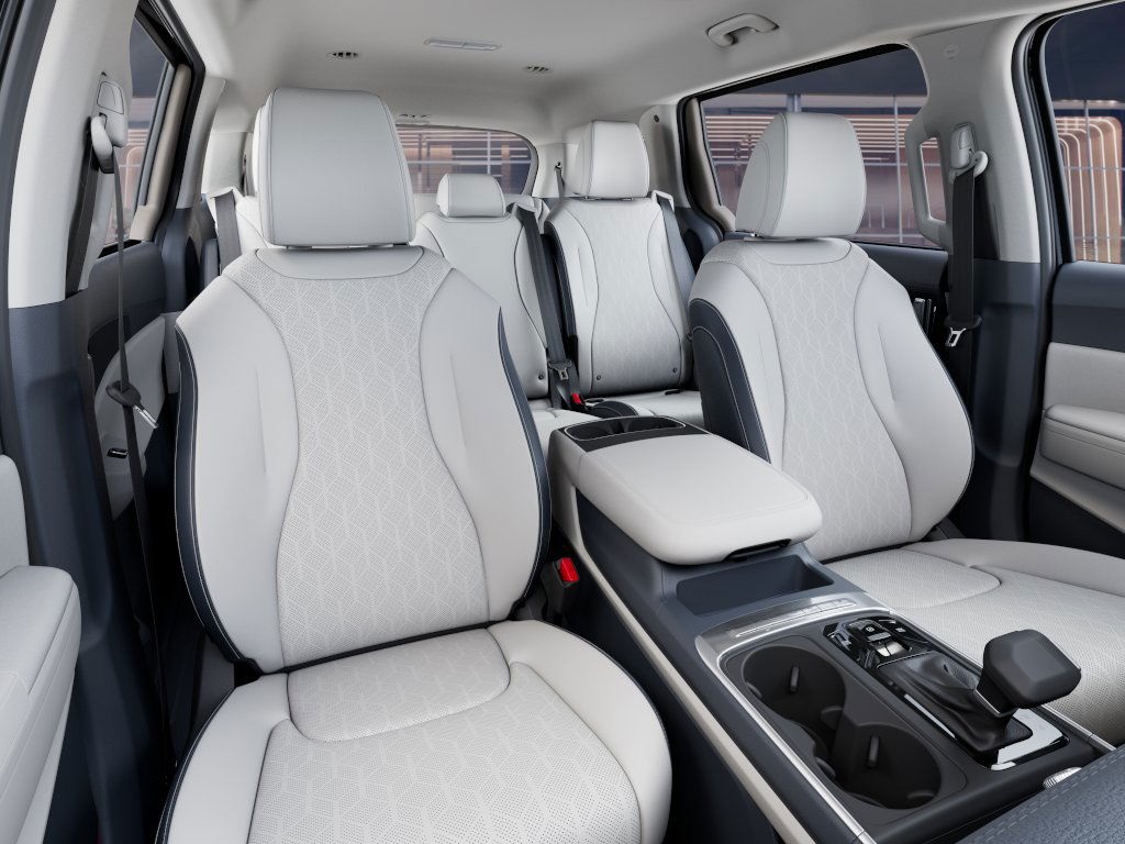 2025 Kia Carnival EX photo 15