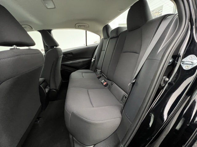 2024 Toyota Corolla LE photo 32