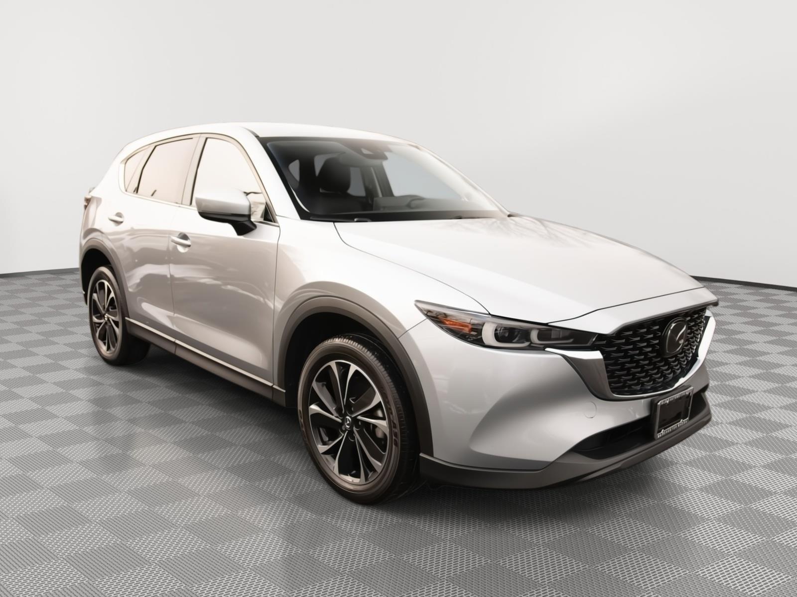 2023 Mazda CX-5 S Premium package's photo