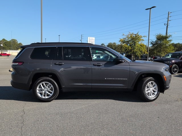 2025 Jeep Grand Cherokee Laredo X photo 3