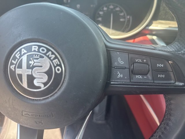 2020 Alfa Romeo Stelvio Ti photo 13