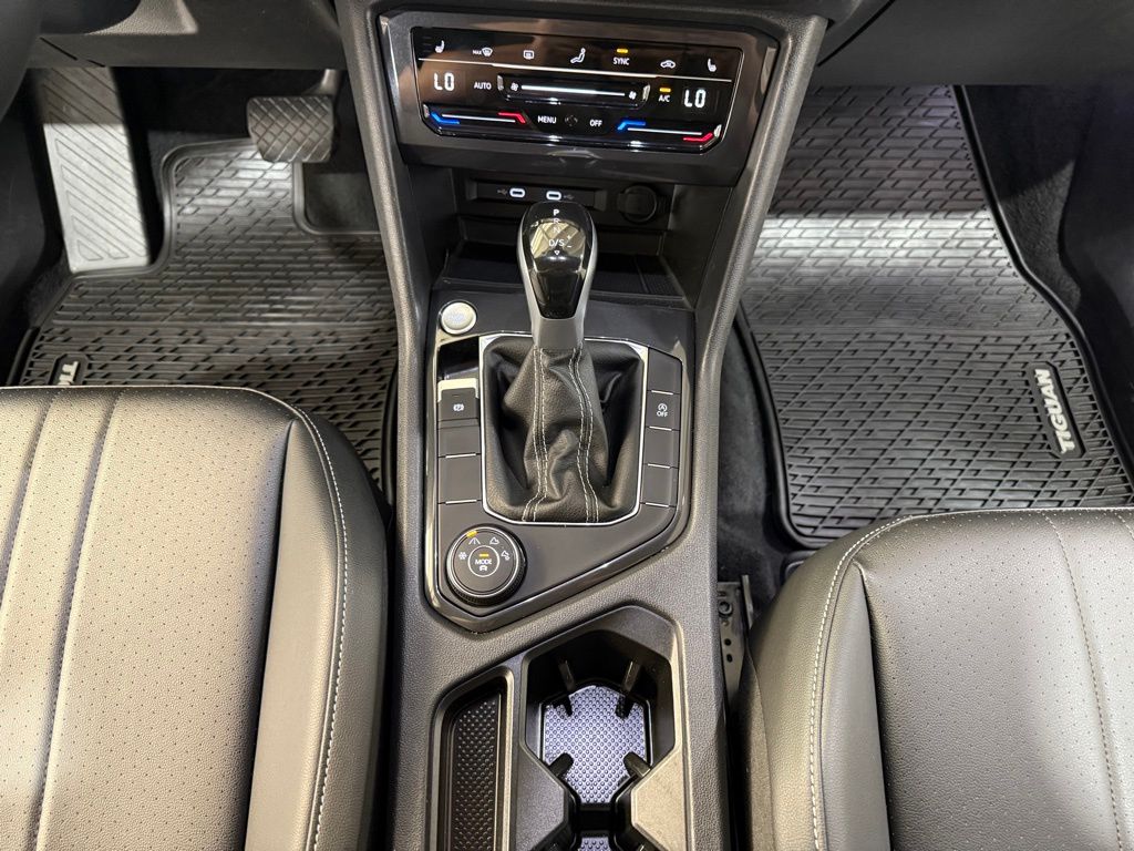 2024 Volkswagen Tiguan SE Wolfsburg Edition photo 21