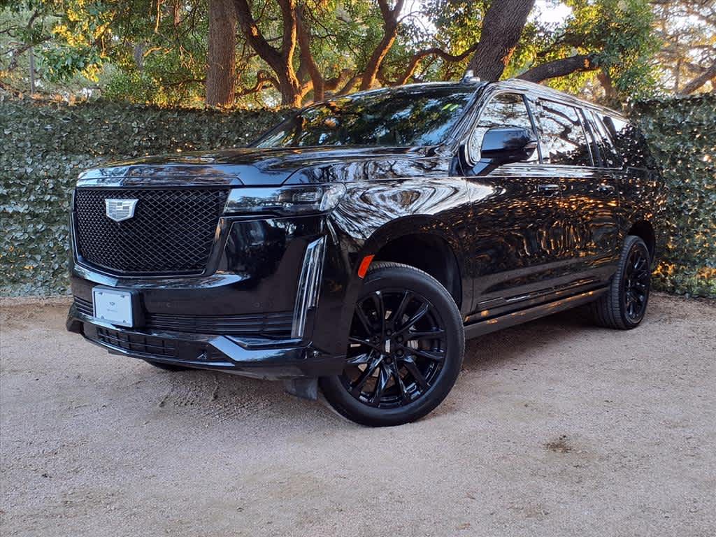 2023 Cadillac Escalade ESV Sport Platinum's photo