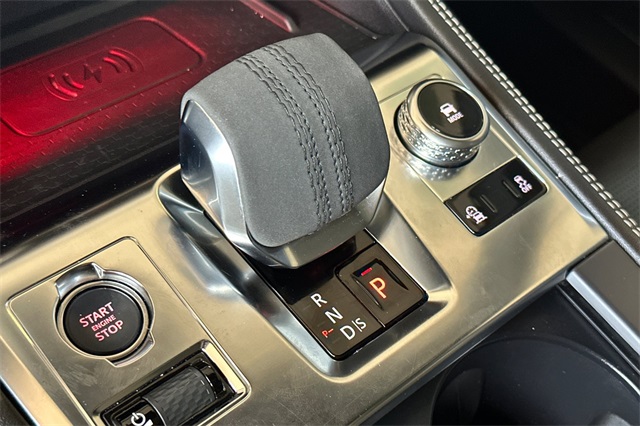 2024 Jaguar F-PACE P250 R-Dynamic S photo 17
