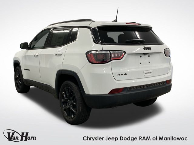 2025 Jeep Compass Latitude Altitude Special Edition photo 3