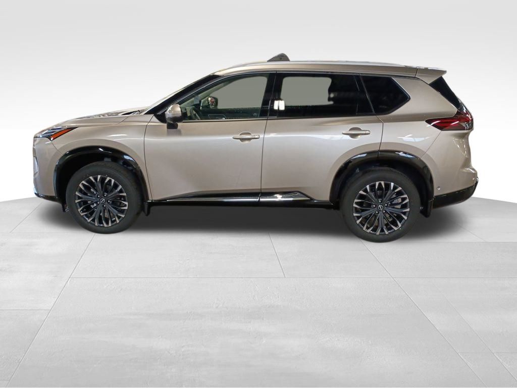 2026 Nissan Rogue Platinum photo 2