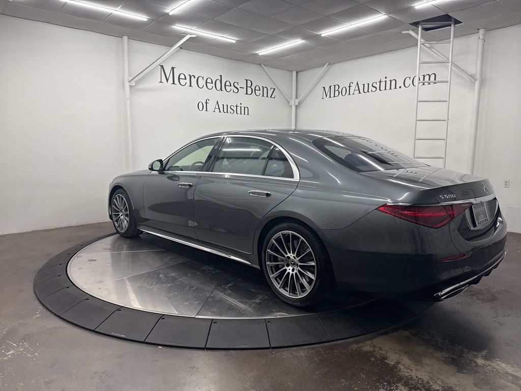 2026 Mercedes Benz S 580 4MATIC photo 2