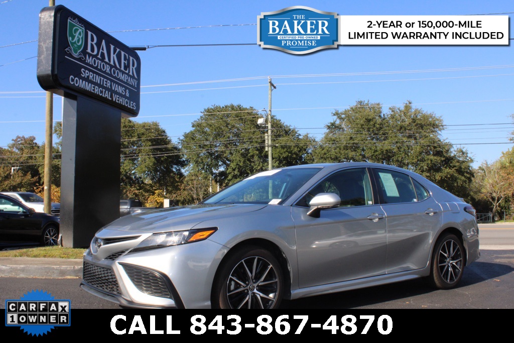 2022 Toyota Camry SE