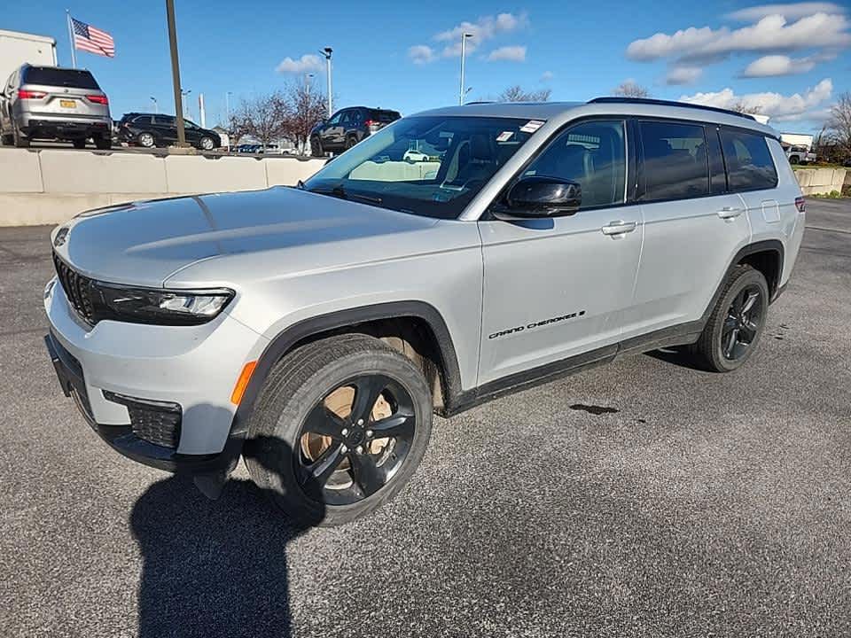 2023 Jeep Grand Cherokee L Limited's photo