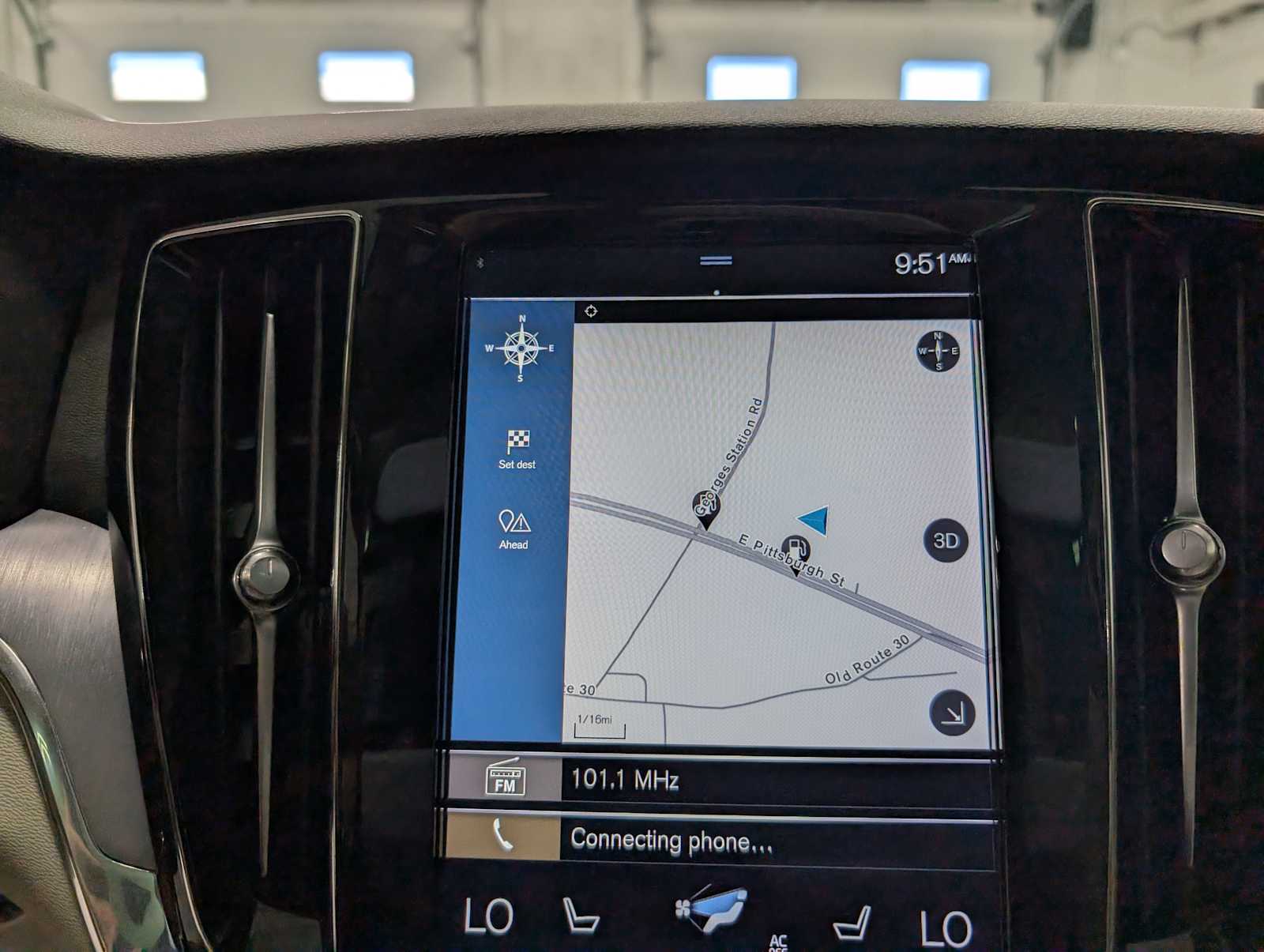 2020 Volvo V60 Cross Country photo 24