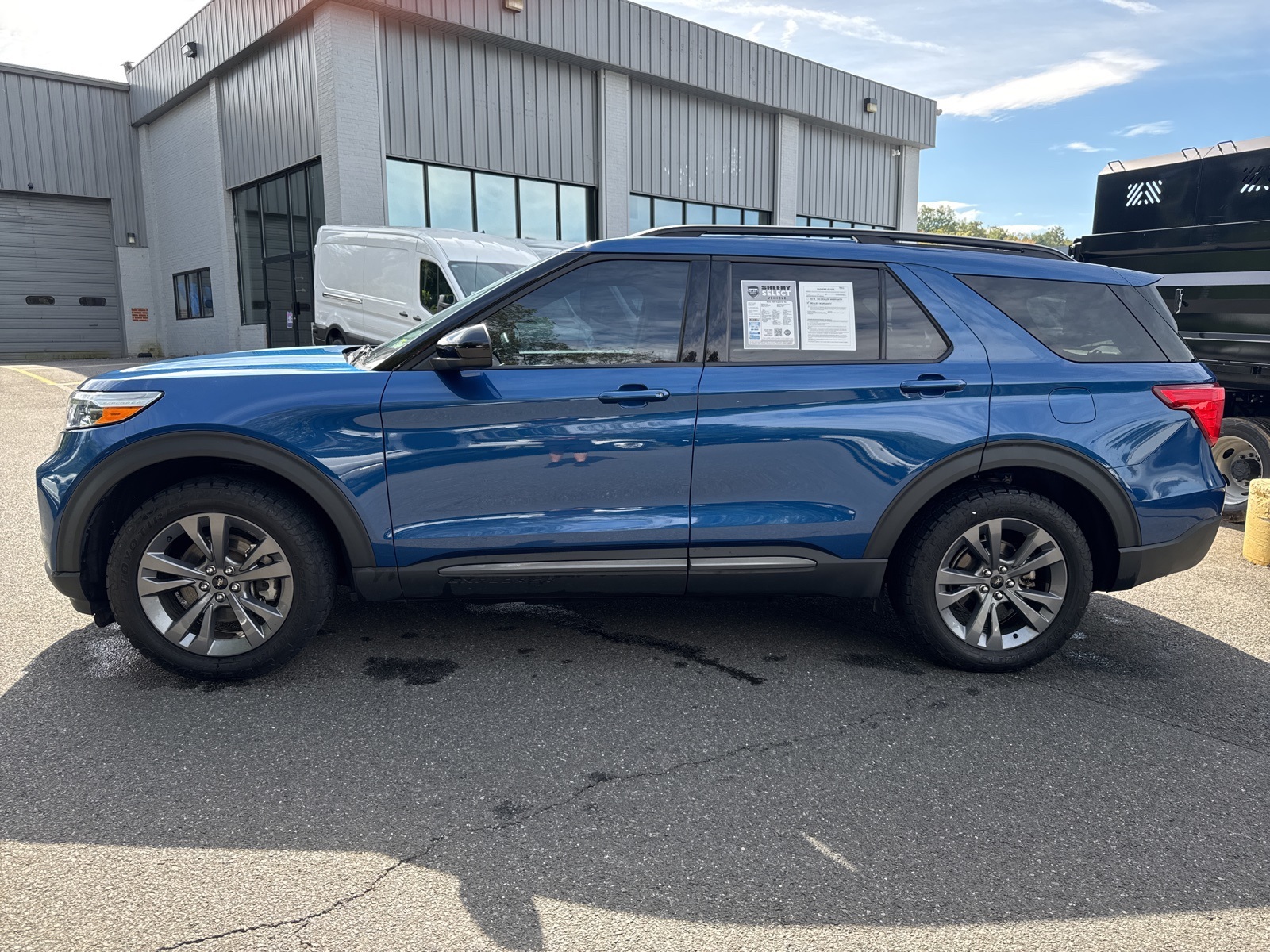 2022 Ford Explorer XLT photo 6