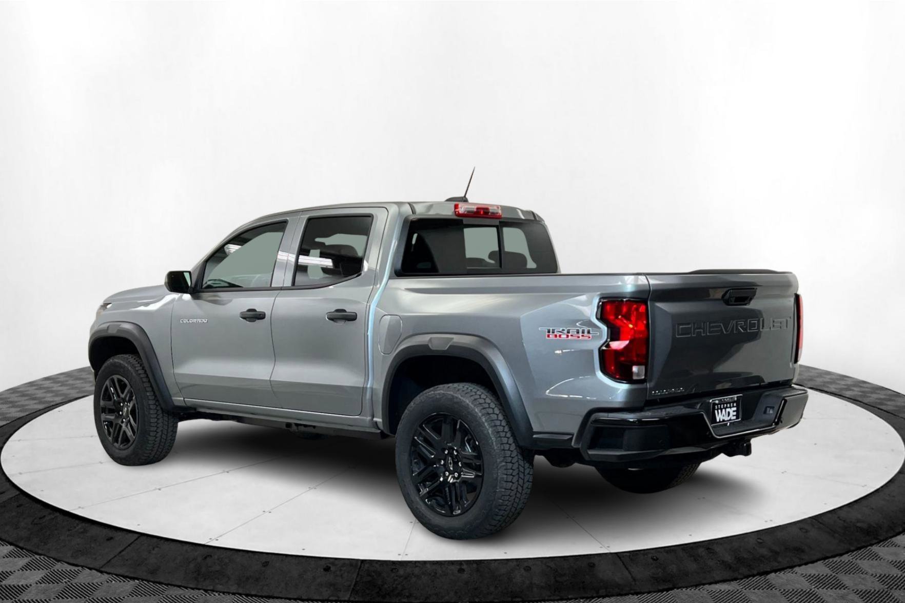 2025 Chevrolet Colorado Trail Boss photo 3