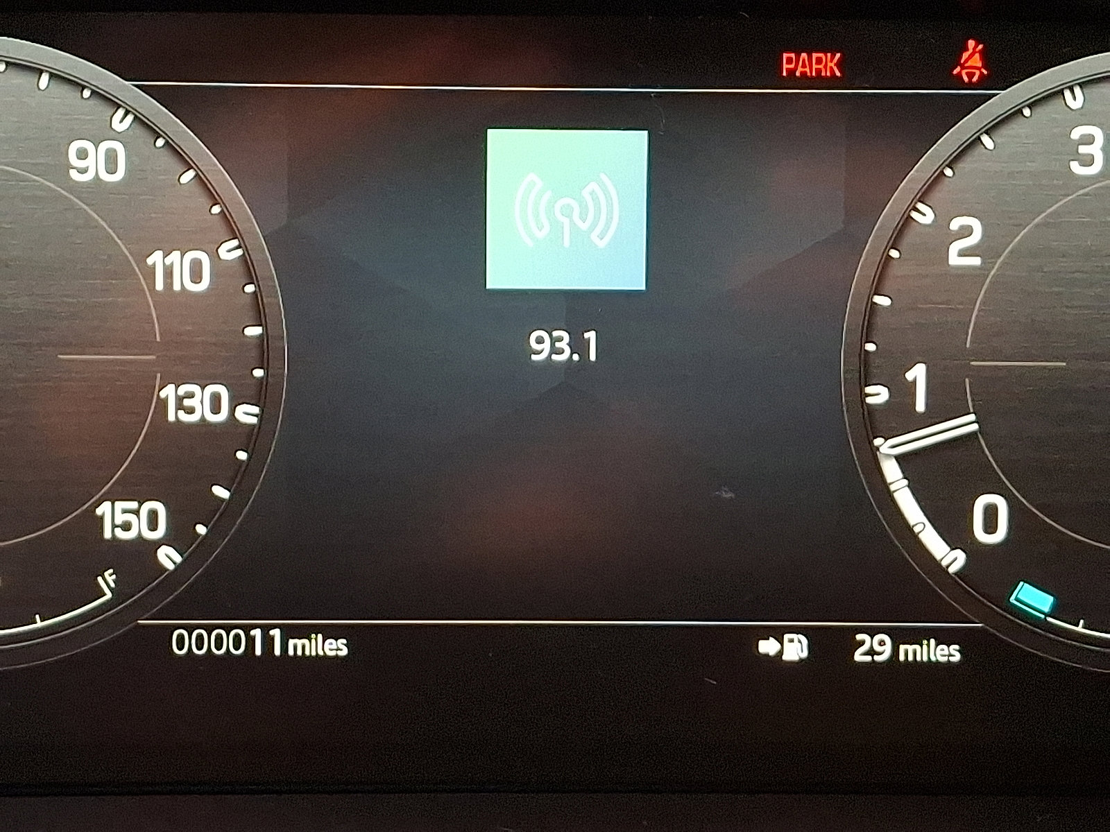 2026 Land Rover Defender 110 X-Dynamic SE photo 17