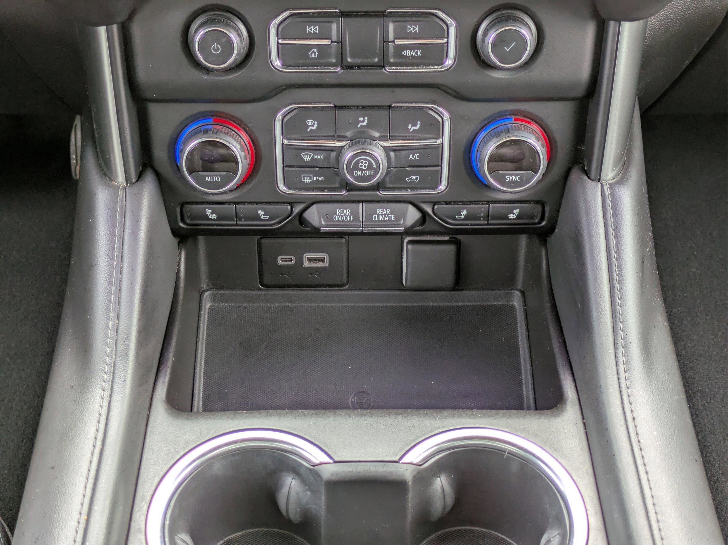 2021 Chevrolet Tahoe LT photo 14