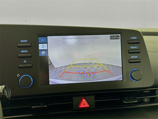 2025 Hyundai Elantra SEL Sport photo 18