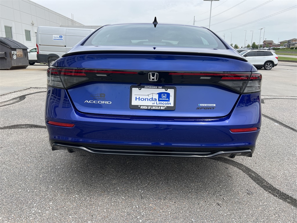 2025 Honda Accord Hybrid Sport-L photo 3