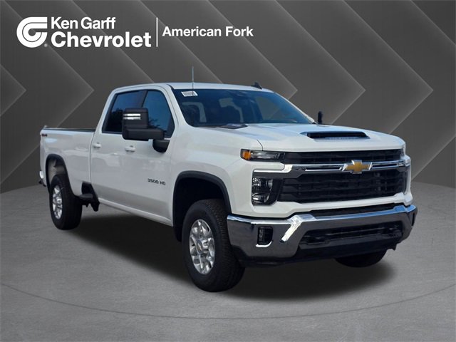 2025 Chevrolet Silverado 3500HD LT's photo