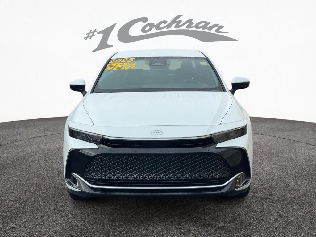 2025 Toyota Crown XLE photo 2