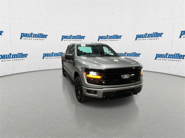 2025 Ford F-150 XLT photo 3