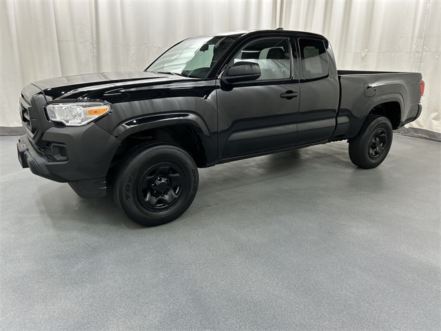 2022 Toyota Tacoma SR photo 2