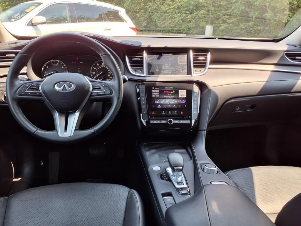 2022 Infiniti QX50 Luxe photo 10