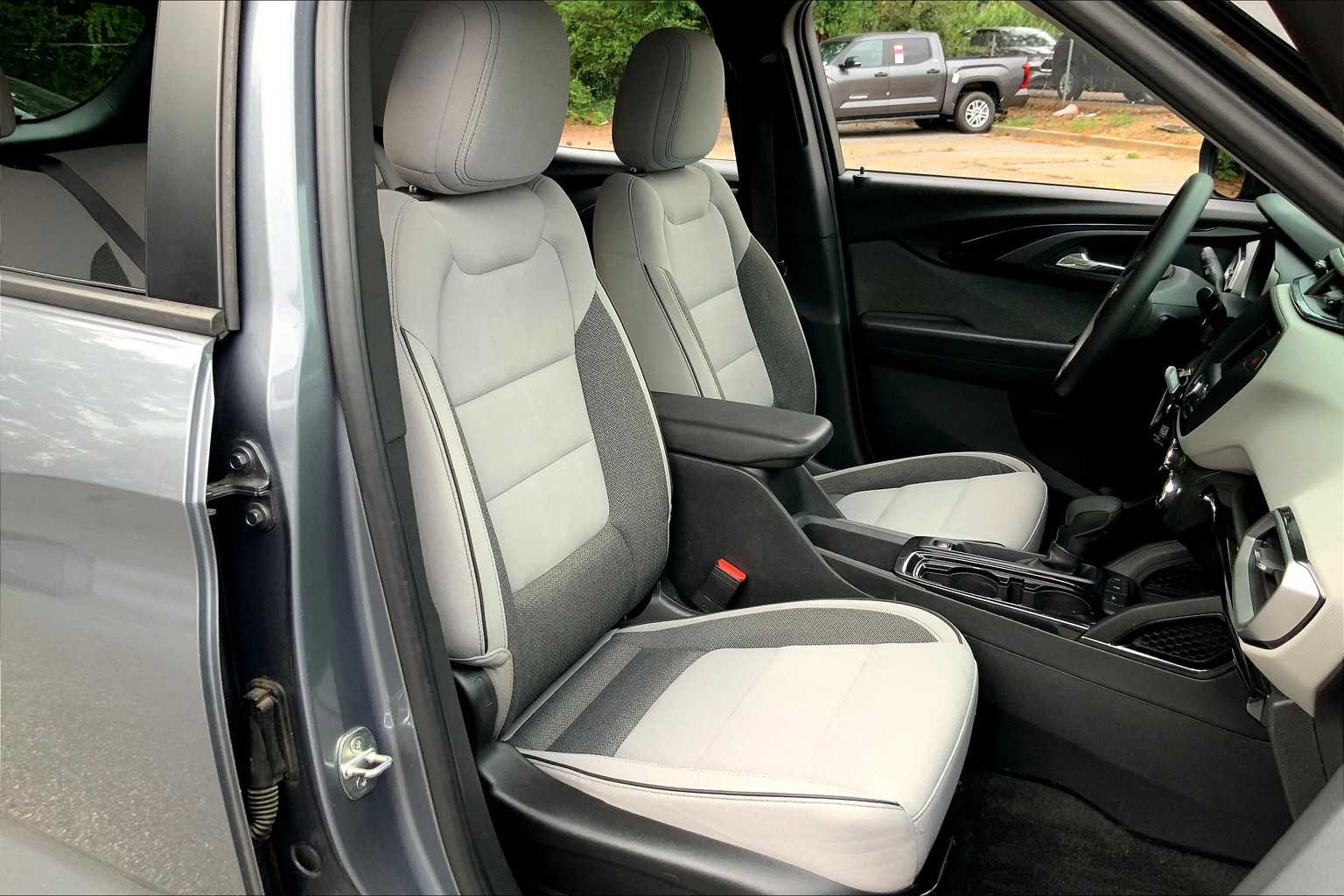 2021 Chevrolet Trailblazer LS photo 8
