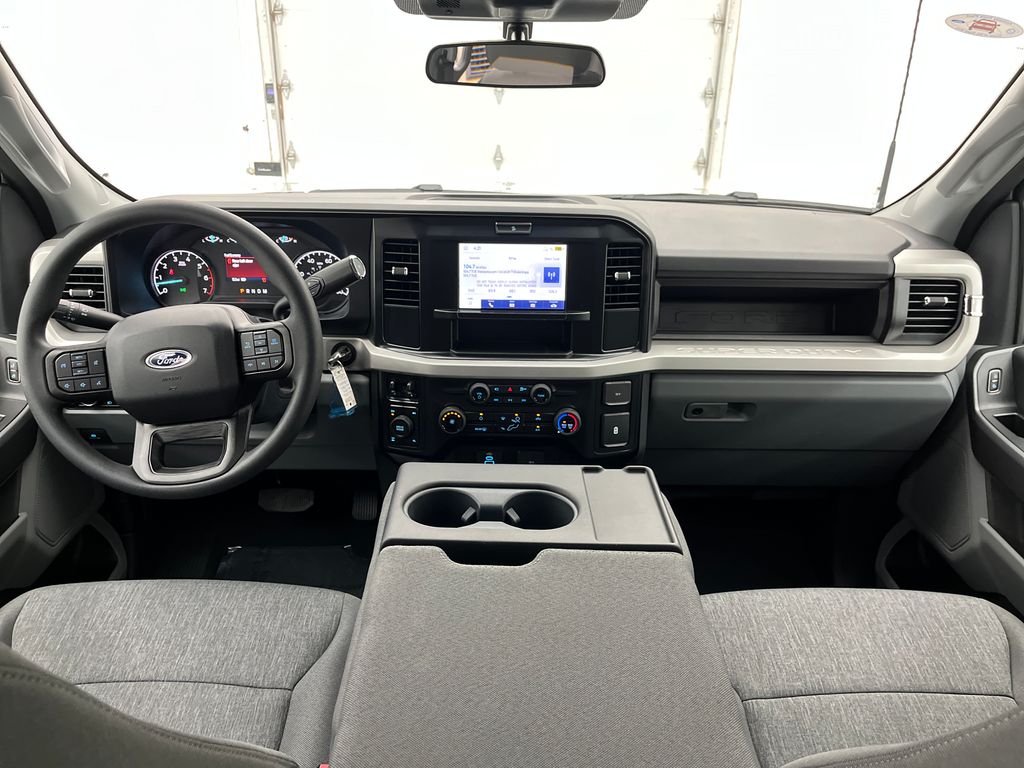 2026 Ford F-250 photo 12