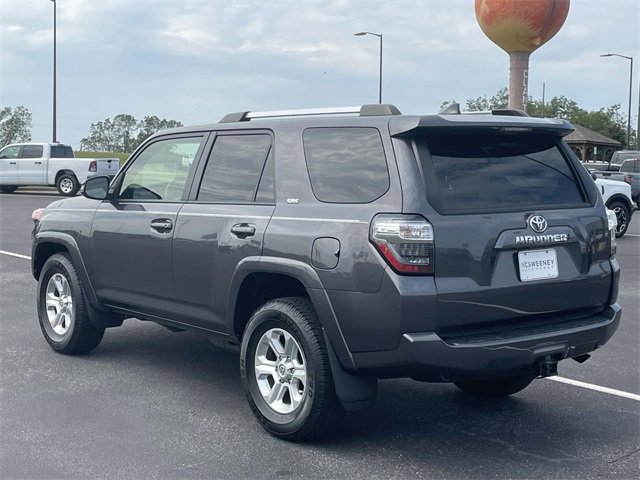 2022 Toyota 4Runner SR5 Premium photo 5
