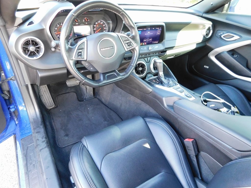 2019 Chevrolet Camaro 1LT photo 12