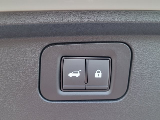 2025 Nissan Armada photo 3