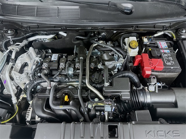 2025 Nissan Kicks SV photo 9