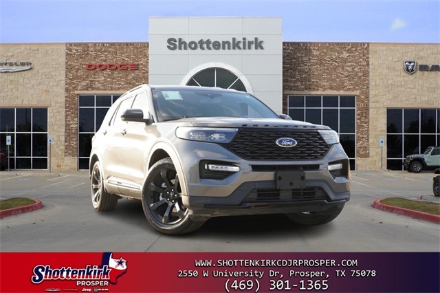 2023 Ford Explorer ST-LINE's photo