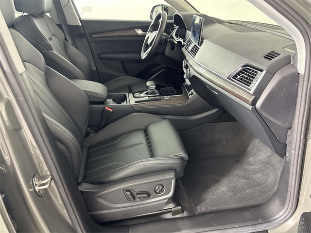 2024 Audi Q5 45 S line Premium photo 6