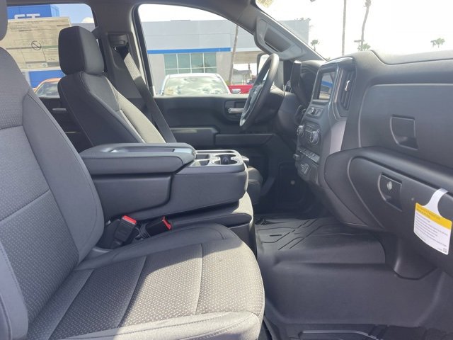 2026 Chevrolet Silverado 2500HD Custom photo 17