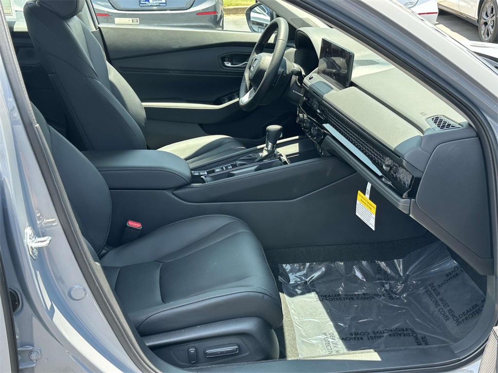 2025 Honda Accord Hybrid Touring photo 6