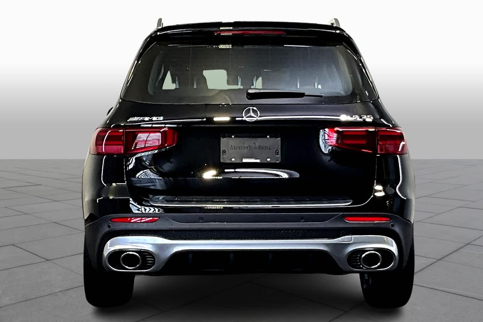 2025 Mercedes Benz GLB AMG 35 4MATIC photo 4